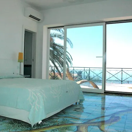 וילה Sleeps 10 Pool Air Con Wifi *