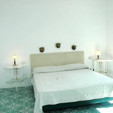 וילה Sleeps 10 Pool Air Con Wifi