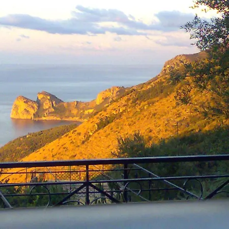 Sleeps 10 Pool Air Con Wifi * Torca